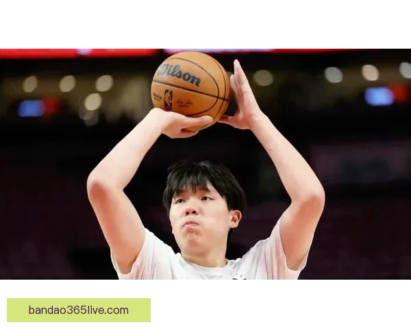 杨瀚森因伤缺席 开拓者拒森林狼18分逆转 格兰特26分助力制胜5分